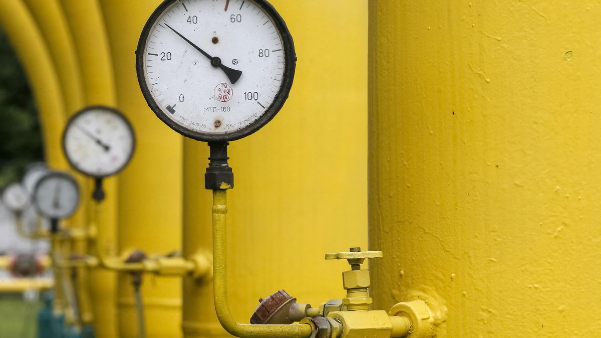 Obchodníci s plynem včetně Křetínského EPH začali skladovat plyn na Ukrajině